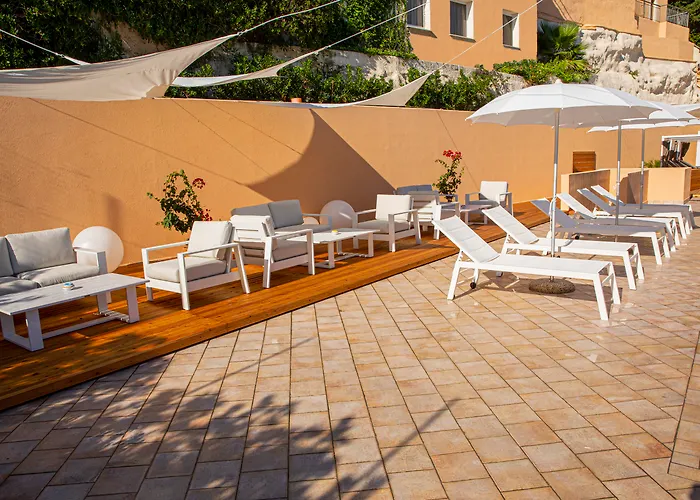 Hotel Punta Nord Est
